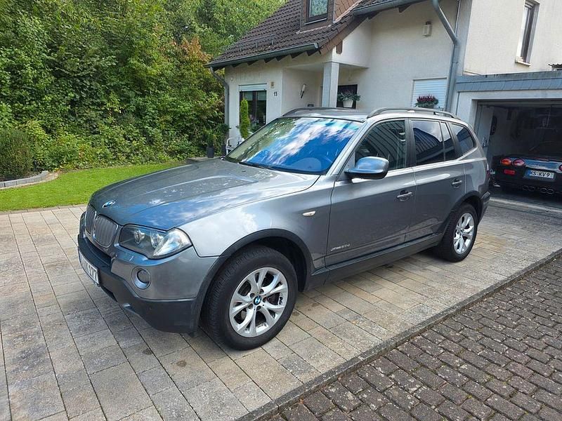Grau Gebraucht 2010 BMW X3 Sport Line SUV | 4.950 € (Guter Preis) - Bild 1/4