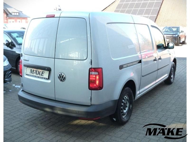 Second-hand VW Caddy Maxi 102 CP (75 kW) 2020 Argintiu Monovolum