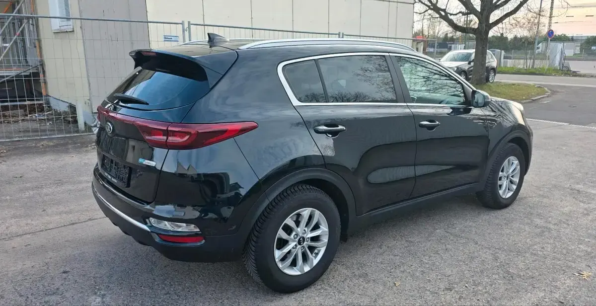 Gebraucht Kia Sportage 115 PS (84 kW) 2021 Schwarz SUV