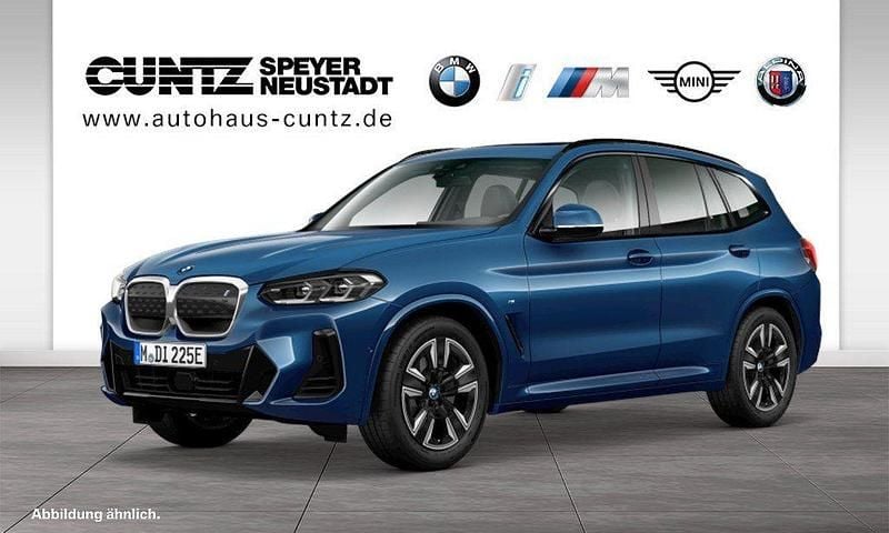 Gebraucht BMW iX3 Sport Line 210 kW (286 PS) 2022 Phytonicblau SUV