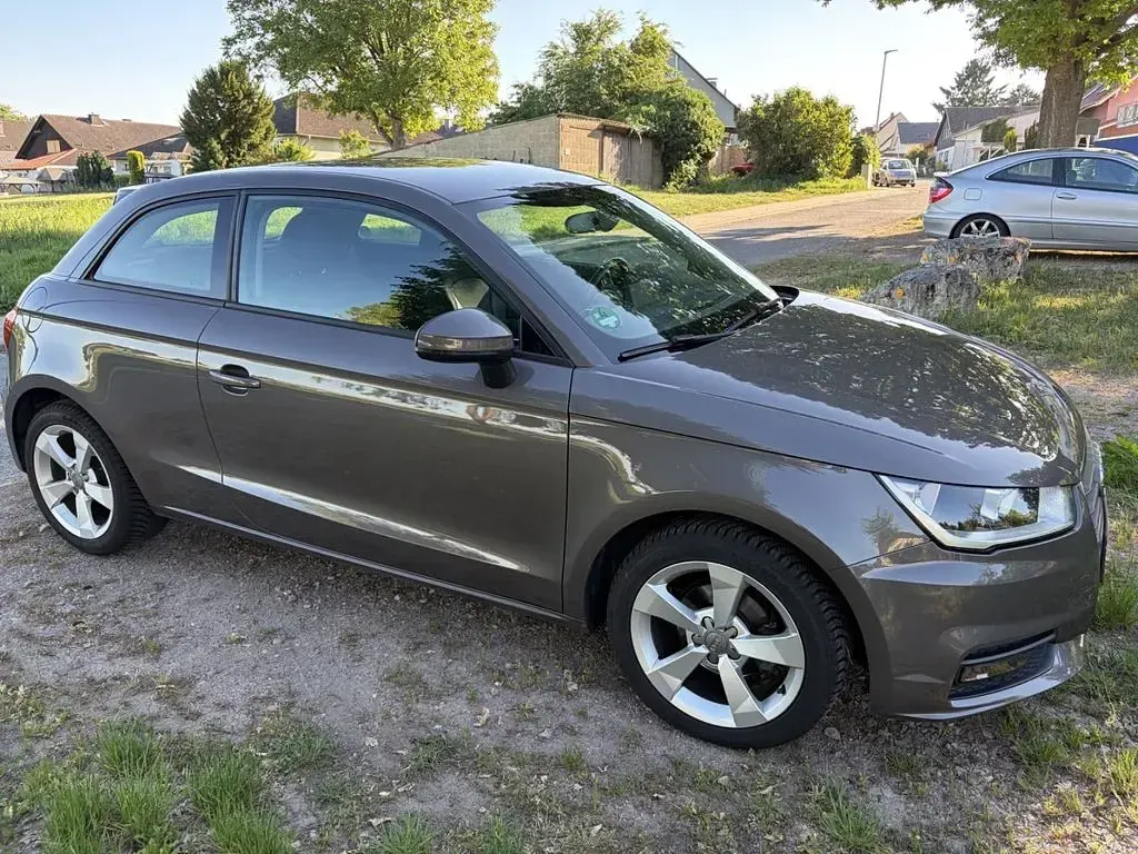 Gebraucht Audi A1 Sport 82 PS (60 kW) 2017 Braun Kleinwagen