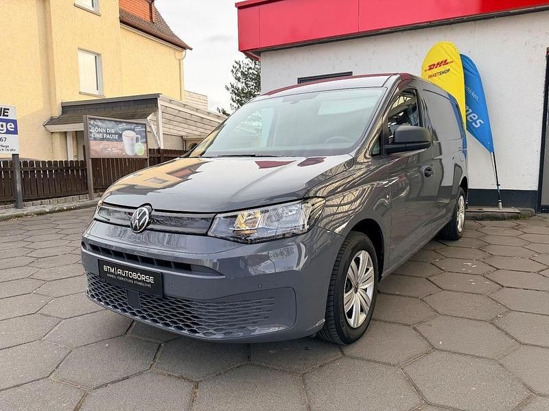 Grau Gebraucht 2022 VW Caddy Maxi Basis Van / Kleinbus | 21.990 € (Guter Preis) - Bild 1/4