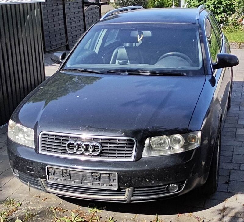 Schwarz Gebraucht 2001 Audi A4 Performance Kombi | 600 € (Superpreis) - Bild 1/4
