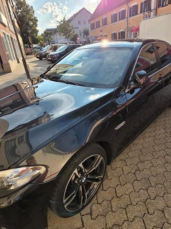 Gebraucht BMW 520 190 PS (139 kW) 2016 Schwarz Limousine