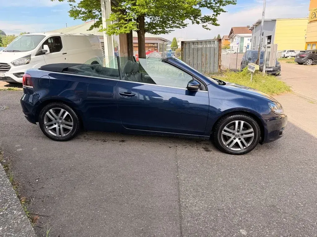 Gebraucht VW Golf 105 PS (77 kW) 2011 Blau Cabrio