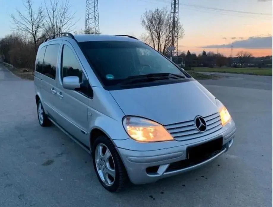 Gebraucht Mercedes Vaneo 125 PS (91 kW) 2005 Silber Van / Kleinbus