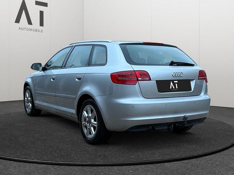 Gebraucht Audi A3 Sportback Ambiente 105 PS (77 kW) 2010 Silber Kleinwagen