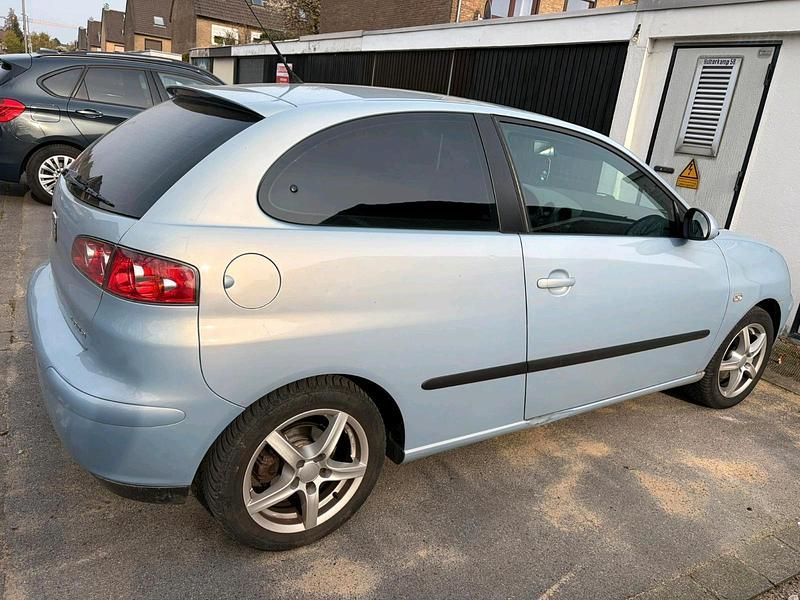 Gebraucht Seat Ibiza 101 PS (74 kW) 2002 Andere farben Kleinwagen