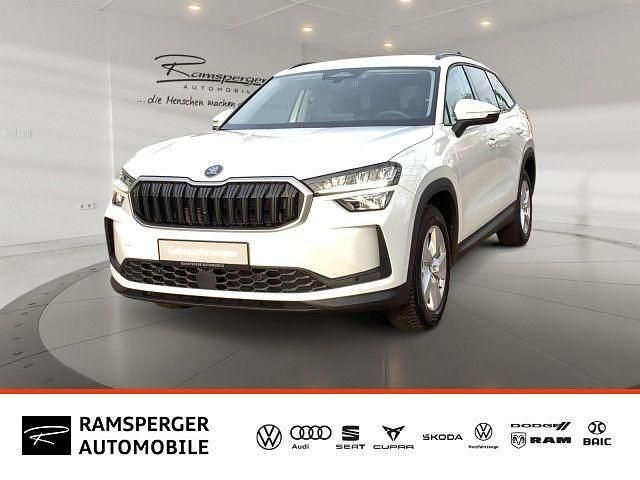 Weiß (moonweiß perleffekt) Gebraucht 2025 Skoda Kodiaq Selection SUV | 39.990 € (Superpreis) - Bild 1/4