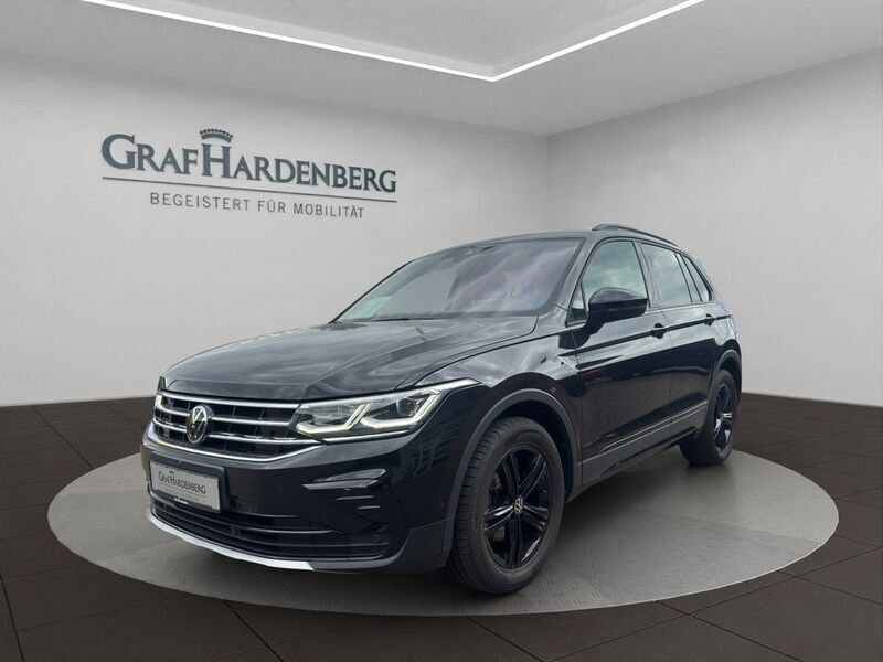 Schwarz Gebraucht 2022 VW Tiguan Sport SUV | 29.888 € (Fairer Preis) - Bild 1/4