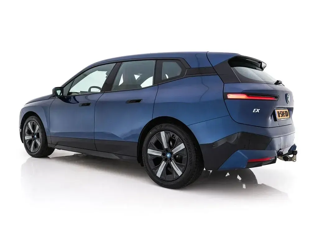Gebraucht BMW iX Executive 239 kW (326 PS) 2021 Blau SUV