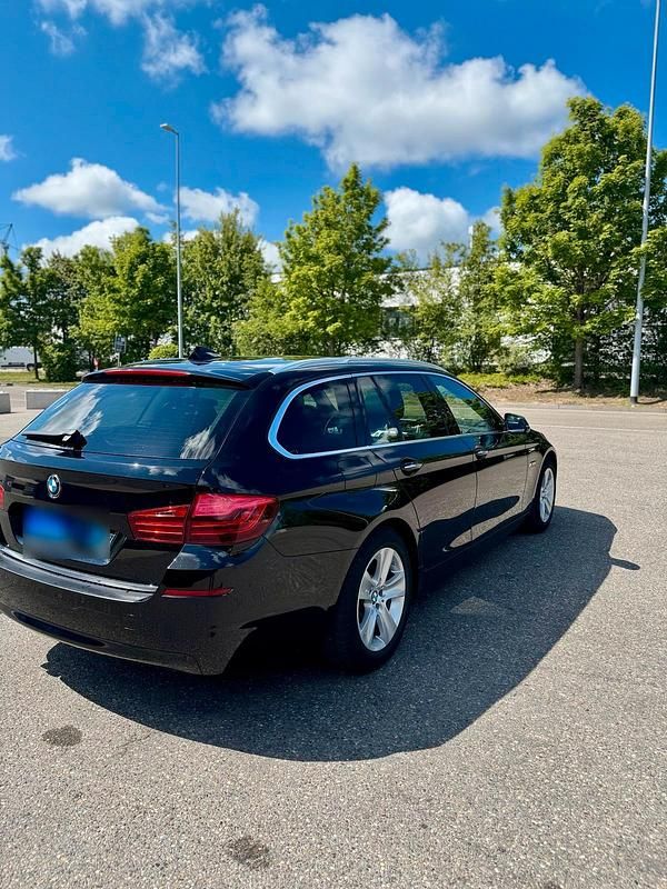 Gebraucht BMW 525 218 PS (160 kW) 2015 Schwarz Kombi