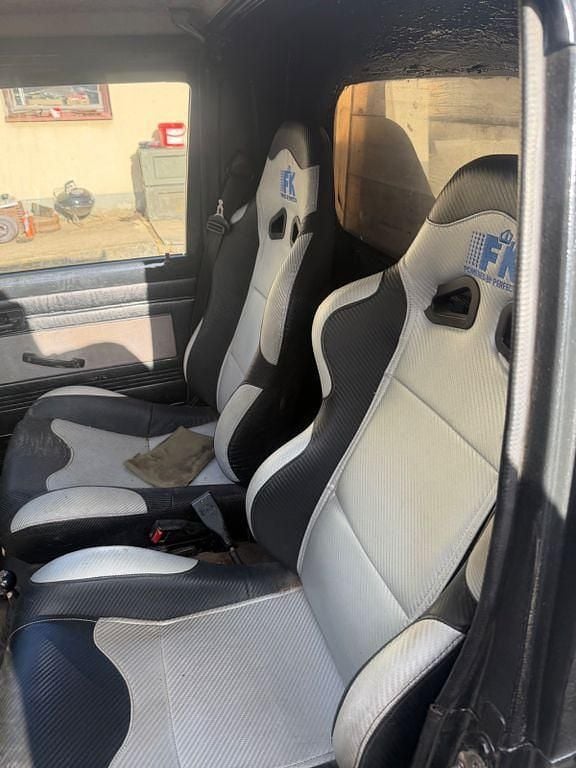 Usado Suzuki Samurai 42 HP (30 kW) 1983 Preto SUV