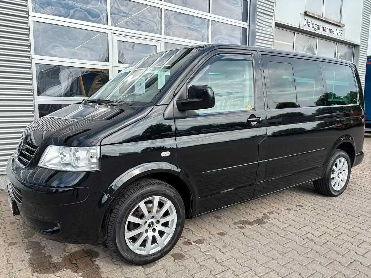 Gebraucht VW Multivan Comfortline 174 PS (127 kW) 2005 Schwarz Van / Kleinbus
