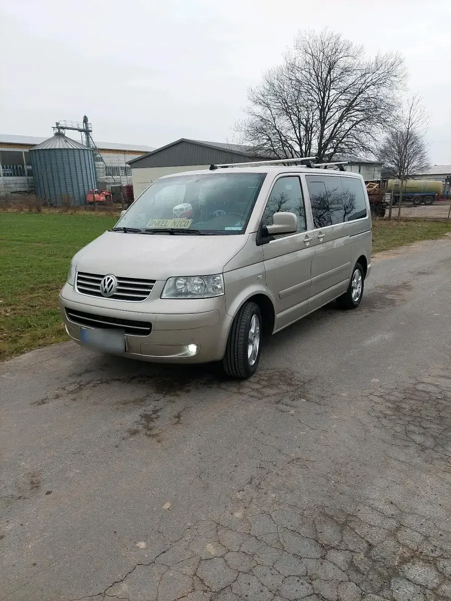 Gebraucht VW Multivan Highline 174 PS (127 kW) 2004 Gold Van / Kleinbus
