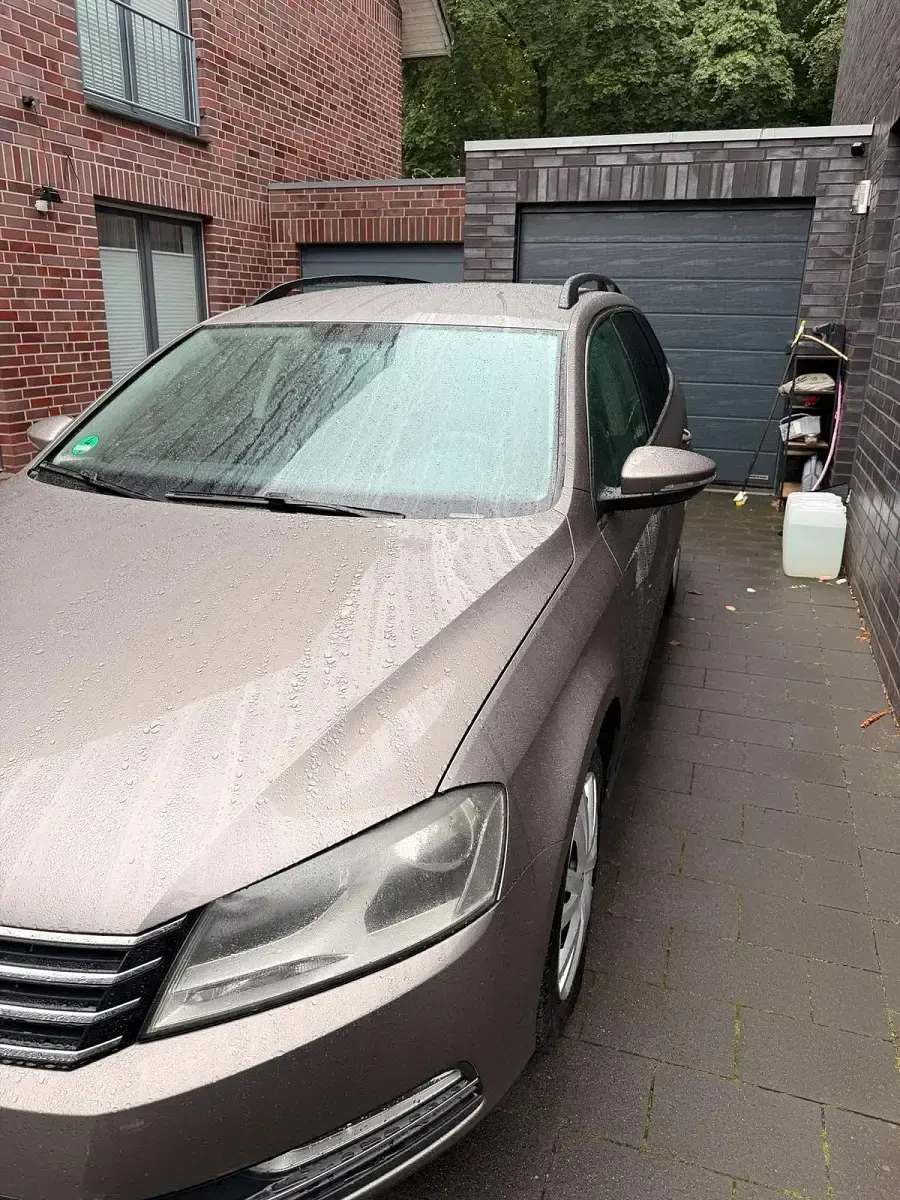 Gebraucht VW Passat 122 PS (89 kW) 2011 Braun Kombi