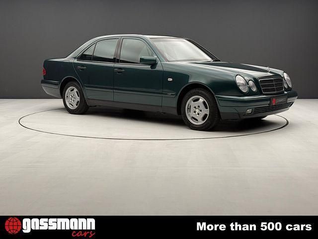 Gebraucht Mercedes E220 95 PS (69 kW) 1997 Limousine