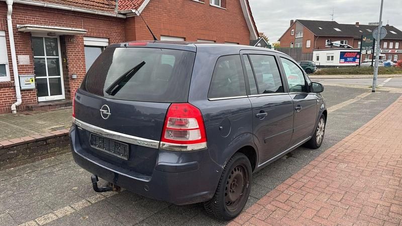 Gebraucht Opel Zafira Edition 150 PS (110 kW) 2010 Blau Van / Kleinbus