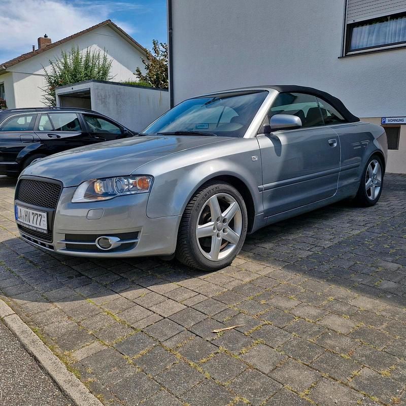 Grau Gebraucht 2008 Audi A4 Cabriolet Cabrio | 8.300 € (Fairer Preis) - Bild 1/4