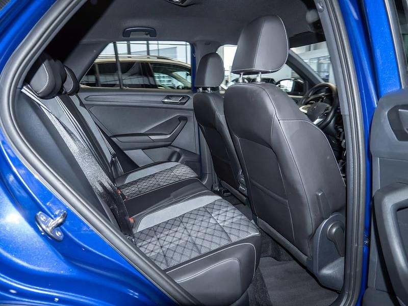 Gebraucht VW T-Roc Style 150 PS (110 kW) 2025 Blau / lapiz blue SUV