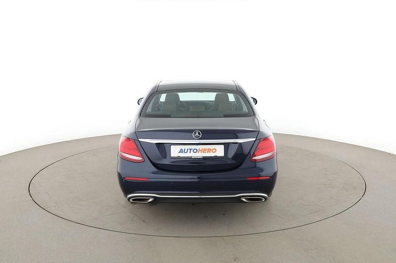 Gebraucht Mercedes E250 Avantgarde 211 PS (155 kW) 2017 Schwarz Limousine