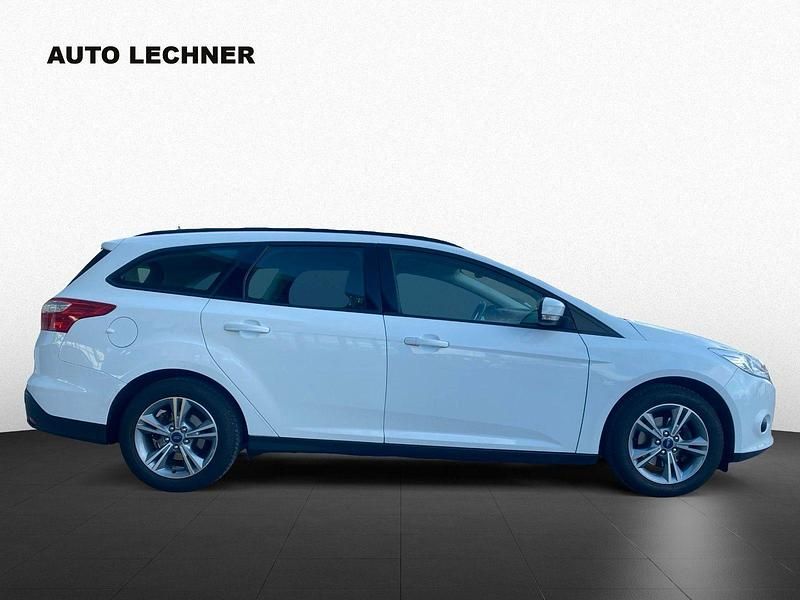Gebraucht Ford Focus 125 PS (91 kW) 2014 Weiß Kombi