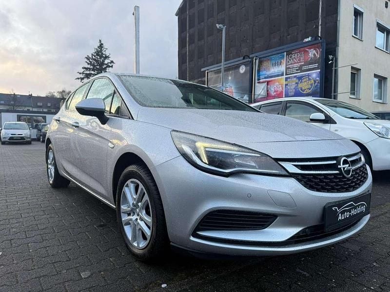 Gebraucht Opel Astra 110 PS (80 kW) 2019 Silber Limousine