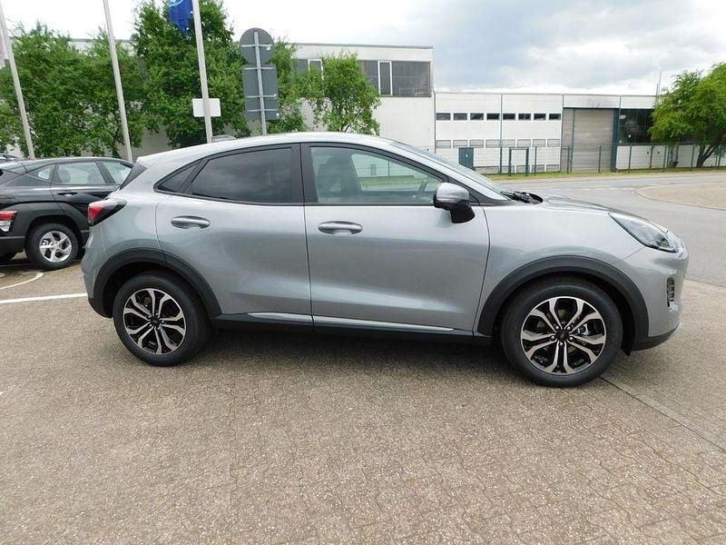 Neu Ford Puma Titanium 155 PS (114 kW) 2025 Silber SUV
