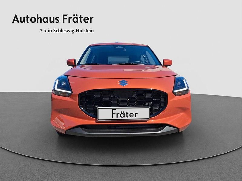 Neu Suzuki Swift Club 83 PS (61 kW) 2025 Orange Kleinwagen