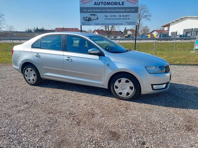 Gebraucht Skoda Rapid Elegance 105 PS (77 kW) 2014 Silber Kleinwagen