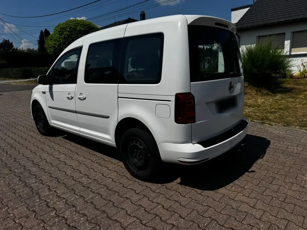 Gebraucht VW Caddy Trendline 122 PS (89 kW) 2019 Weiß Van / Kleinbus