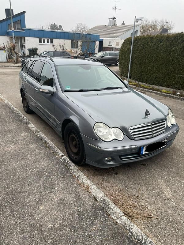 Gebraucht Mercedes C220 150 PS (110 kW) 2007 Grau Kombi