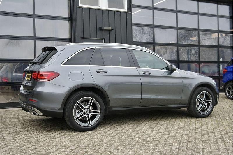 Gebraucht Mercedes GLC200 Premium 199 PS (146 kW) 2020 Grau SUV