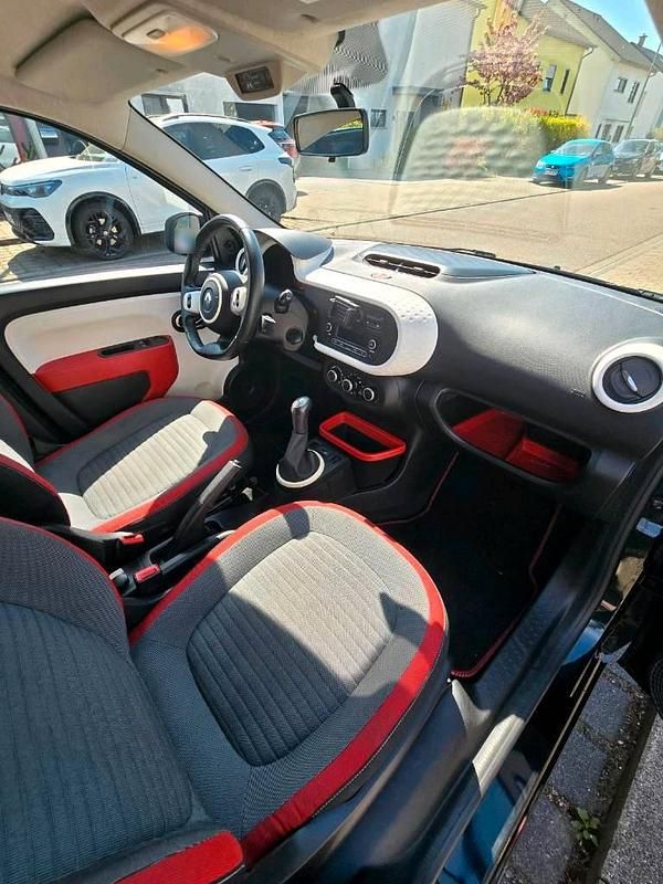 Gebraucht Renault Twingo SE 71 PS (52 kW) 2015 Schwarz Kleinwagen