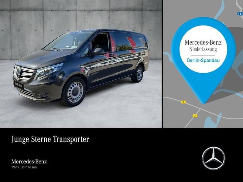 Grau Gebraucht 2022 Mercedes Vito Van | 31.511 € (Teuer) - Bild 1/4