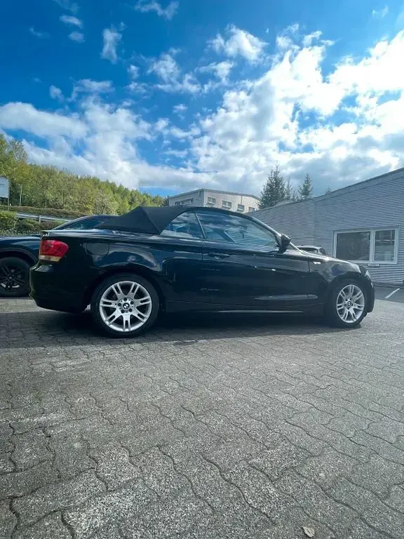 Occasion BMW 118 Cabriolet 143 ch (105 kW) 2012 Noir Cabriolet