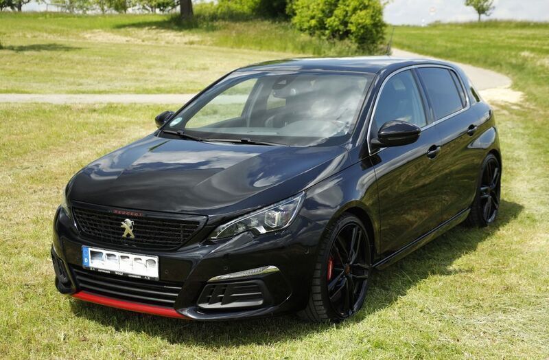 Schwarz Gebraucht 2018 Peugeot 308 GTi by Peugeot Sport Limousine | 18.500 € (Fairer Preis) - Bild 1/4