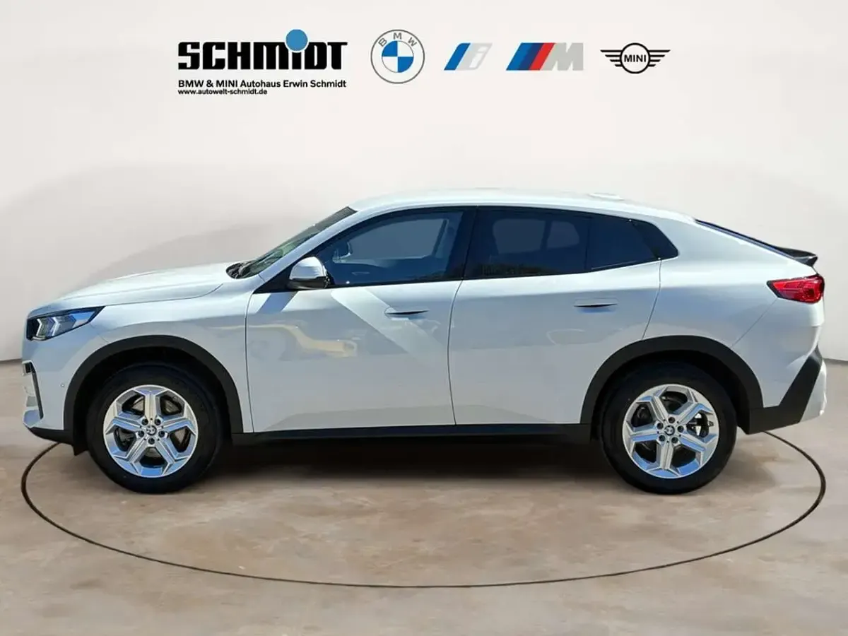 Gebraucht BMW X2 170 PS (125 kW) 2025 Alpinweiß SUV