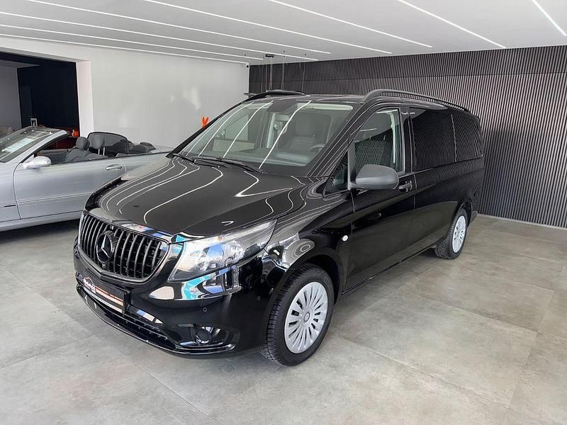 Gebraucht Mercedes Vito Edition 163 PS (119 kW) 2016 Schwarz Van