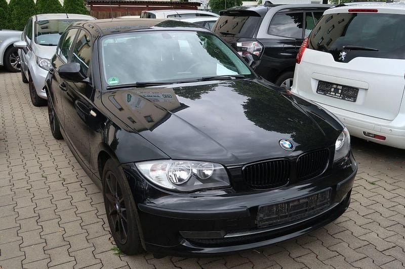 Schwarz Gebraucht 2010 BMW 116 Advantage Kleinwagen | 2.950 € (Superpreis) - Bild 1/4