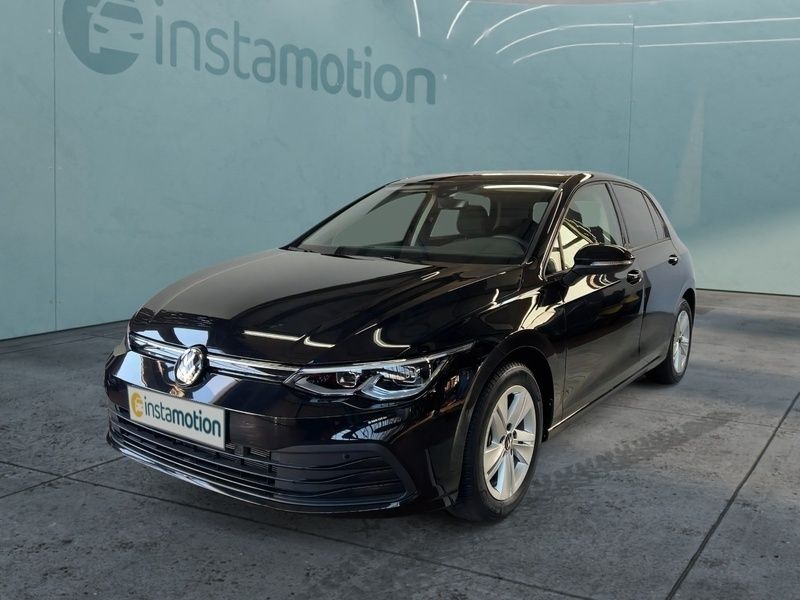 Schwarz Gebraucht 2023 VW Golf VIII IQ Drive Limousine | 26.704 € (Fairer Preis) - Bild 1/4