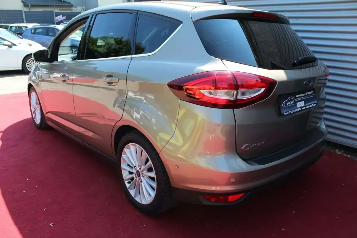 Gebraucht Ford C-MAX Titanium 150 PS (110 kW) 2018 Gold Van / Kleinbus