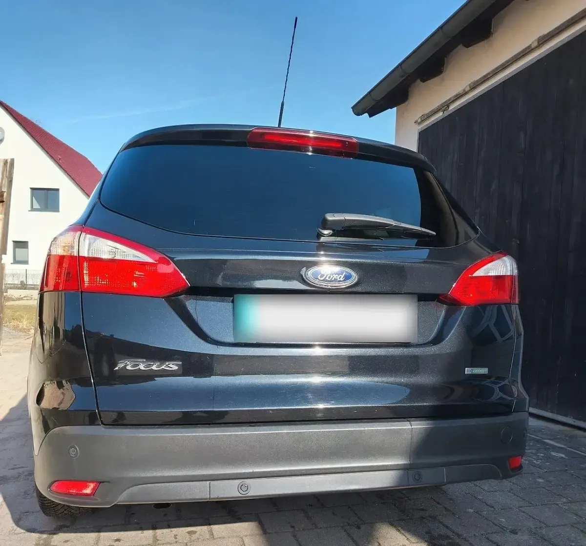 Używany Ford Focus 125 KM (91 kW) 2014 Czarny Kombi