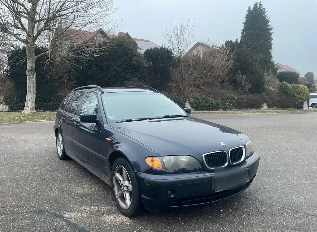 Gebraucht BMW 318 116 PS (85 kW) 2004 Blau Kombi
