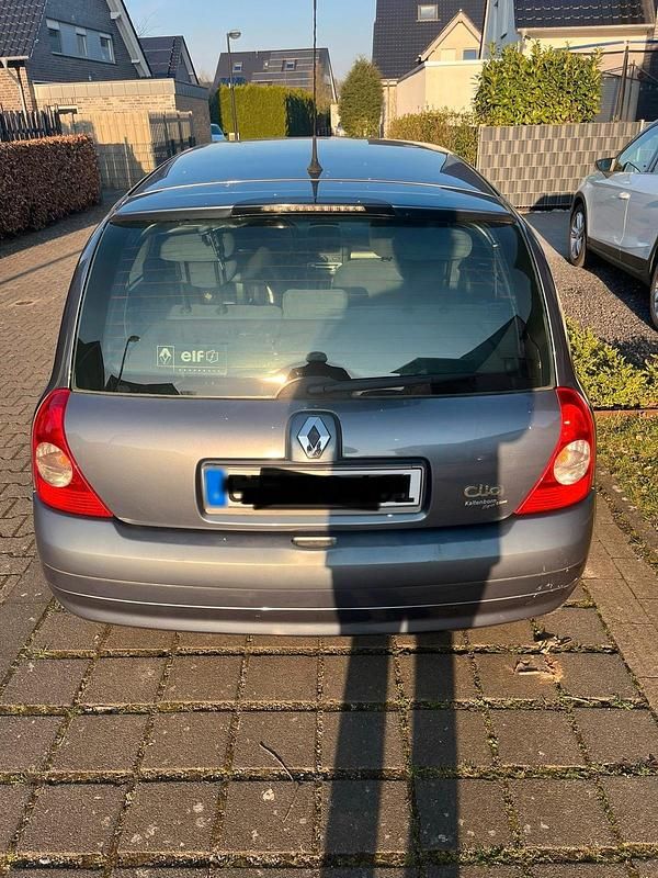 Gebraucht Renault Clio II 2005 Andere farben Kleinwagen