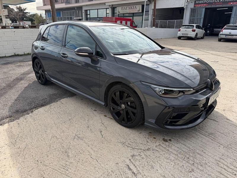 Gebraucht VW Golf VIII R 333 PS (244 kW) 2025 Grau Limousine