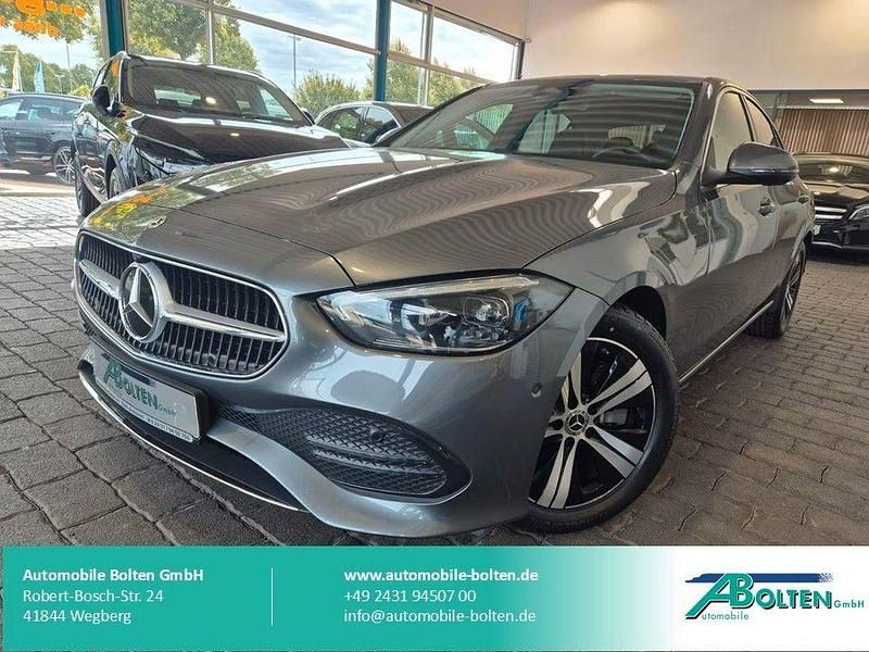 Grau Gebraucht 2024 Mercedes C200 Limousine | 39.890 € (Etwas zu teuer) - Bild 1/4