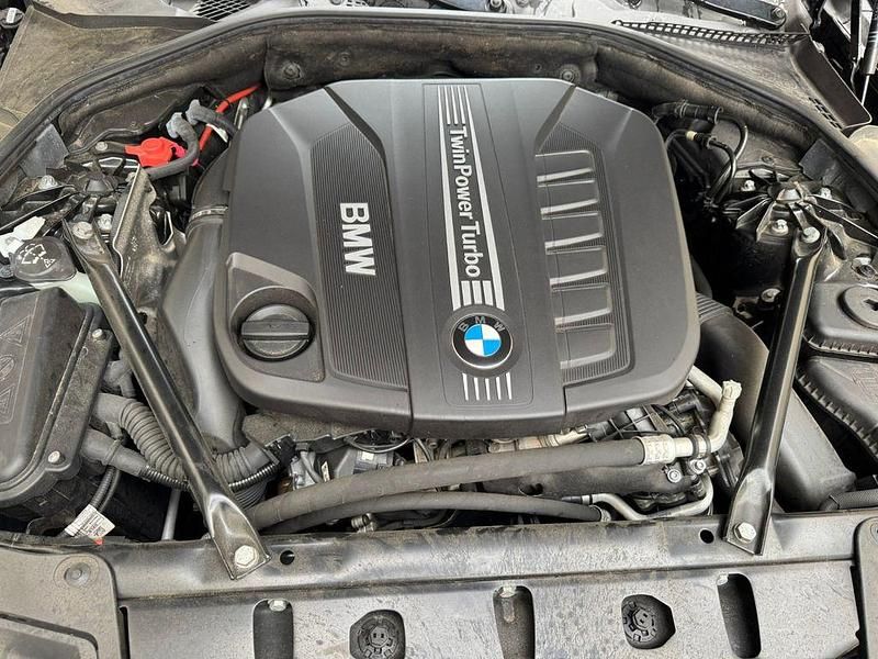 Gebraucht BMW 530 Performance 258 PS (189 kW) 2016 Schwarz Kombi