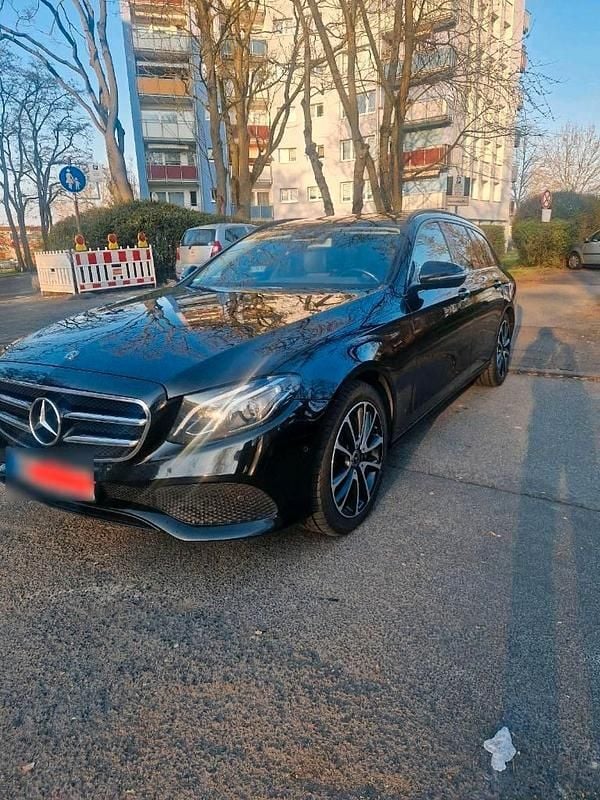 Second-hand Mercedes E350 258 CP (189 kW) 2017 Negru Break