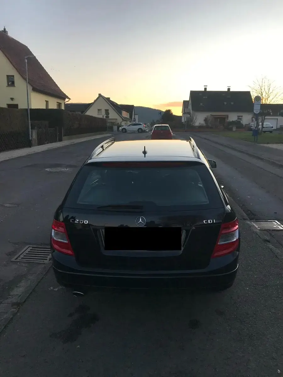 Gebraucht Mercedes C200 136 PS (100 kW) 2009 Schwarz Kombi